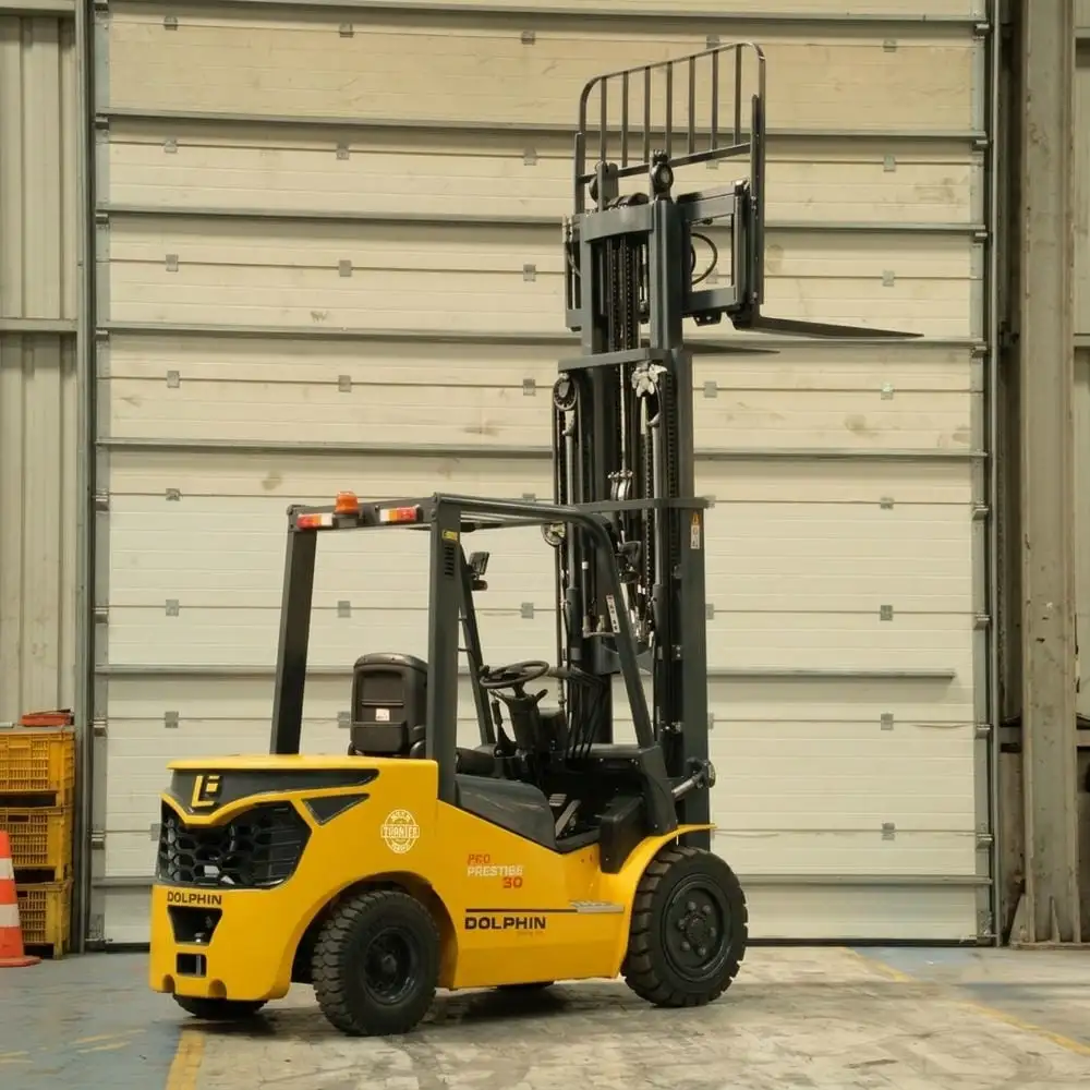 Dolphin 3 ton dizel forklift Türkiye distribütöründen leasingli ve Kiralık Mazotlu Forklift seçenekleriyle.